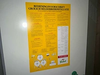 Complete hardhouten horecabar met tapinstallatie, koeling, 1.000 liter tank en lambrisering - afbeelding 40 van  50