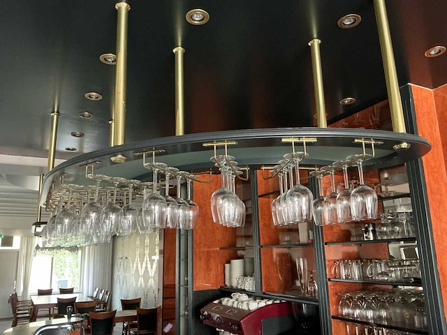 Complete horecabar met achterwand, koelingen, fustkoeler en spoelunit - afbeelding 14 van  15