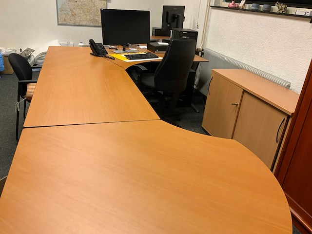 Complete inhoud directiekantoor 1 - afbeelding 16 van  20