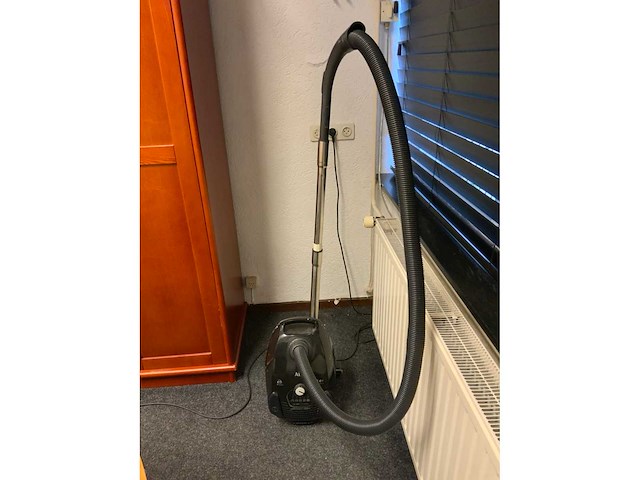 Complete inhoud directiekantoor 1 - afbeelding 19 van  20