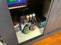 Complete inhoud directiekantoor 2 - afbeelding 16 van  18