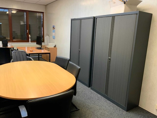 Complete inhoud directiekantoor 3 - afbeelding 10 van  11