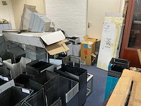 Complete inhoud kamer - afbeelding 9 van  9