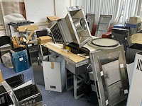 Complete inhoud kamer - afbeelding 3 van  9