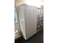Complete inhoud locker ruimte - afbeelding 7 van  20