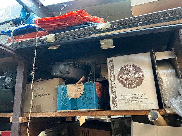 Complete inhoud opslag - afbeelding 13 van  36