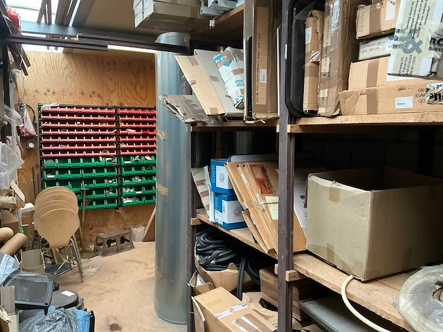 Complete inhoud opslag - afbeelding 12 van  36