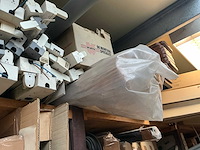 Complete inhoud opslag - afbeelding 32 van  36