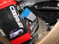 Complete inhoud palletbox met diverse auto materialen - afbeelding 10 van  11