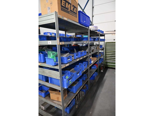 Complete inhoud (rvs) voorraadmagazijn - afbeelding 23 van  89