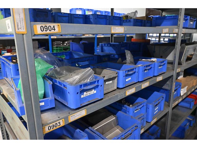 Complete inhoud (rvs) voorraadmagazijn - afbeelding 34 van  89