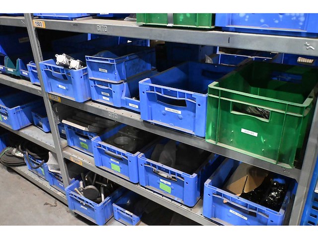 Complete inhoud (rvs) voorraadmagazijn - afbeelding 56 van  89