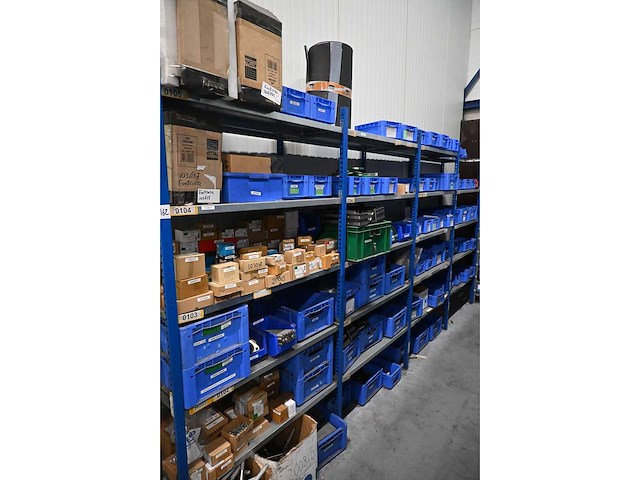 Complete inhoud (rvs) voorraadmagazijn - afbeelding 71 van  90