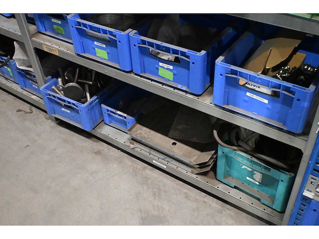 Complete inhoud (rvs) voorraadmagazijn - afbeelding 38 van  67