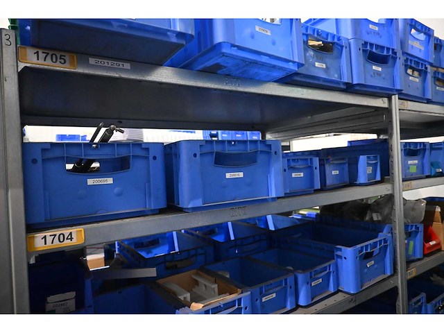 Complete inhoud (rvs) voorraadmagazijn - afbeelding 50 van  67