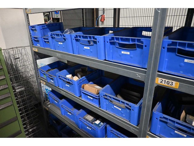 Complete inhoud (rvs) voorraadmagazijn - afbeelding 58 van  67