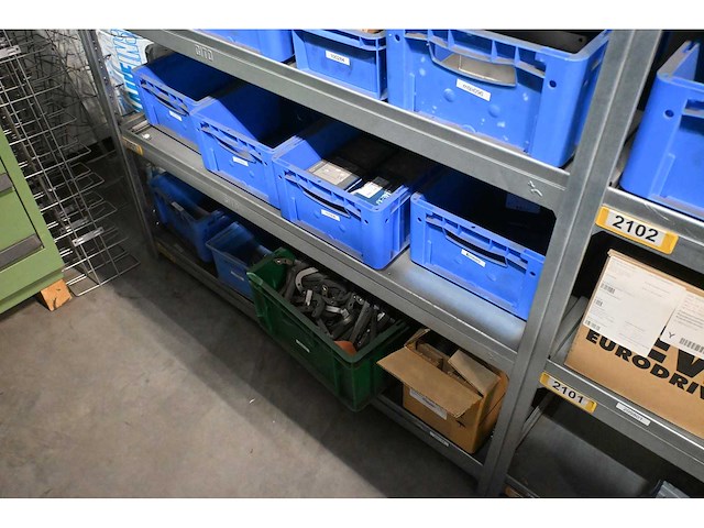 Complete inhoud (rvs) voorraadmagazijn - afbeelding 59 van  67