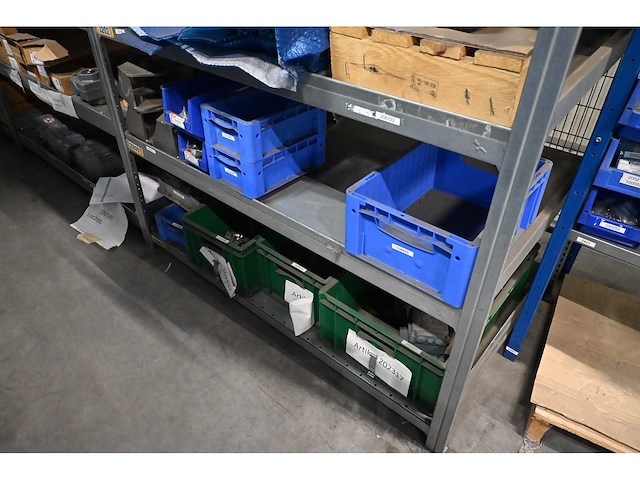 Complete inhoud (rvs) voorraadmagazijn - afbeelding 64 van  67