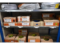 Complete inhoud van 3 secties elektradraad en machine installatie toebehoren - afbeelding 3 van  7