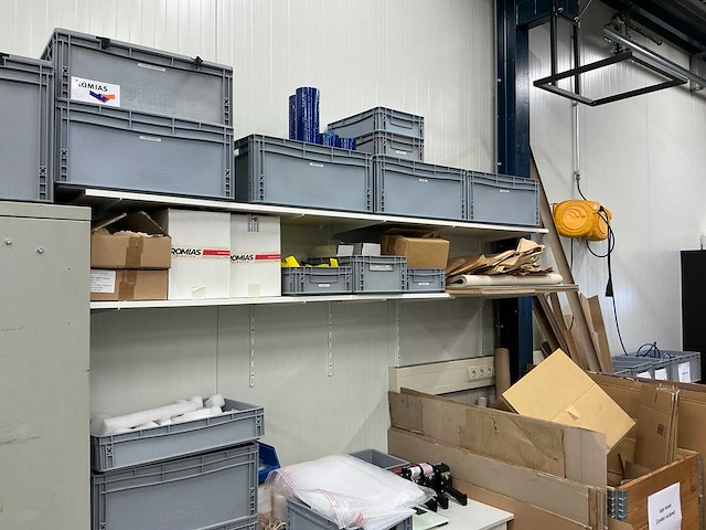 Complete inpakafdeling - afbeelding 1 van  14