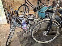 Complete inventaris fietsreparatie werkplaats - afbeelding 31 van  36
