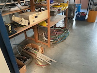 Complete inventaris met inhoud in werkruimte - afbeelding 14 van  15