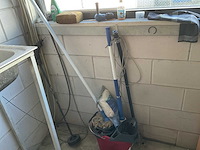 Complete inventaris met inhoud in werkruimte - afbeelding 15 van  15