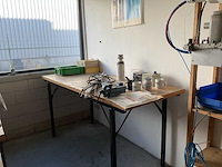 Complete inventaris met inhoud in werkruimte - afbeelding 4 van  15