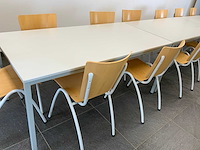 Complete kantine set bestaande uit 14 stoelen en 3 tafels - afbeelding 7 van  9