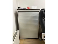 Complete kantoorinventaris; bureau’s / stoelen / beeldschermen / kasten / printer - afbeelding 10 van  15