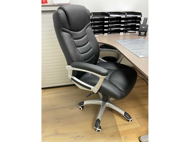 Complete kantoorinventaris; bureau’s / stoelen / beeldschermen / kasten / printer - afbeelding 12 van  15