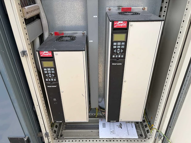 Complete koelinstallatie met besturingskast — danfoss adap-kool systeem (refurbished) - afbeelding 8 van  19
