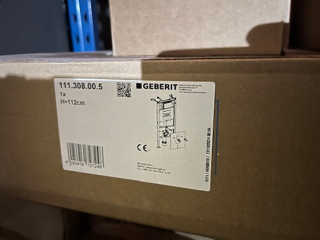 Complete luxe badkamer- en toiletruimtes (4 ruimtes), ca. 62 m² tegelwerk – geberit/neolith/ivy/dolphin - afbeelding 16 van  35