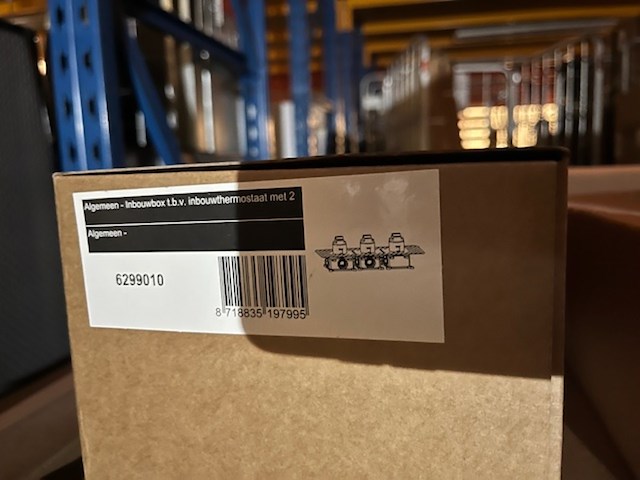 Complete luxe badkamer- en toiletruimtes (4 ruimtes), ca. 62 m² tegelwerk – geberit/neolith/ivy/dolphin - afbeelding 17 van  35