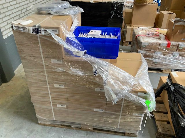 Complete partij (16 pallets) eyrise liquid glass (elektronische) productie onderdelen. - afbeelding 2 van  40