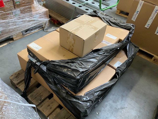 Complete partij (16 pallets) eyrise liquid glass (elektronische) productie onderdelen. - afbeelding 7 van  40