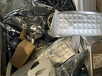 Complete partij (16 pallets) eyrise liquid glass (elektronische) productie onderdelen. - afbeelding 35 van  40