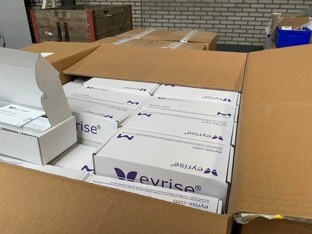 Complete partij (16 pallets) eyrise liquid glass (elektronische) productie onderdelen. - afbeelding 36 van  40
