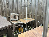 Complete partij terrasmeubilair, parasolvoeten, tuinkasten en diverse materialen - afbeelding 5 van  16