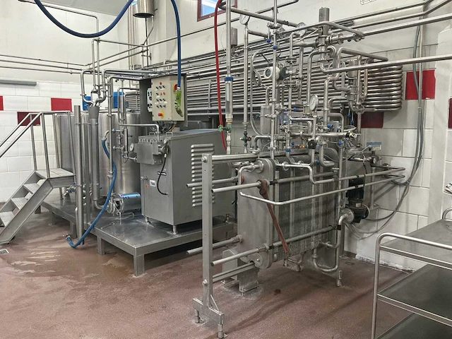 Complete pasteurisatielijn - afbeelding 18 van  33