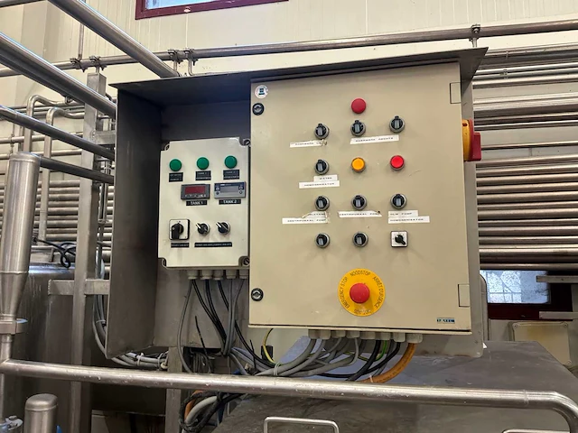 Complete pasteurisatielijn - afbeelding 3 van  33