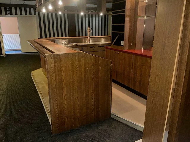 Complete professionele horecabar – hoekopstelling – 2 tapkranen – barkoeling - afbeelding 6 van  36