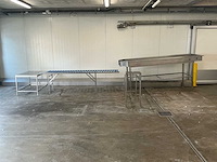 Complete rvs productielijn met transportband, bunker en werktafel - afbeelding 4 van  11
