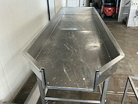 Complete rvs productielijn met transportband, bunker en werktafel - afbeelding 9 van  11