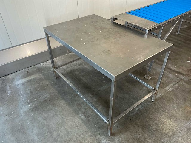 Complete rvs productielijn met transportband, bunker en werktafel - afbeelding 11 van  11