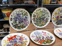 Complete serie flowers of the year borden franklin porcelain in samenwerking met wedgwood - afbeelding 14 van  18