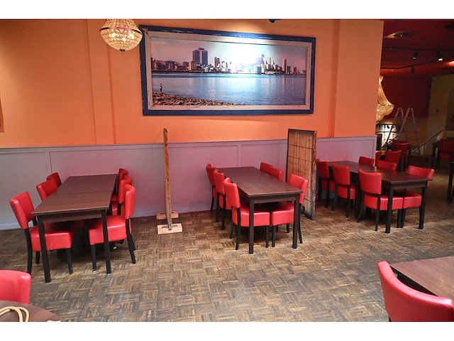 Complete set 1/2 restaurantmeubilair 35 tafels en 103 stoelen - afbeelding 5 van  12
