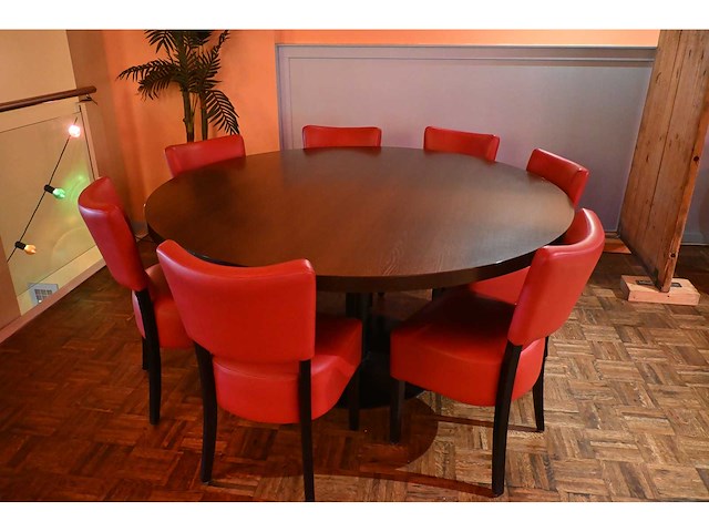 Complete set 1/2 restaurantmeubilair 35 tafels en 103 stoelen - afbeelding 7 van  12