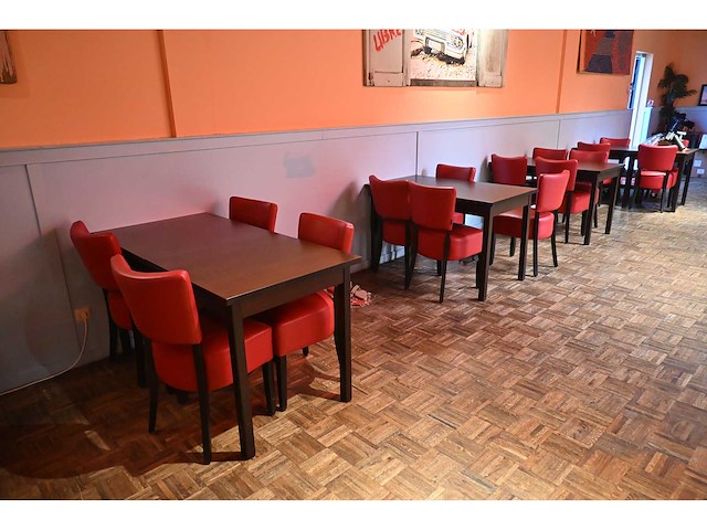 Complete set 1/2 restaurantmeubilair 35 tafels en 103 stoelen - afbeelding 8 van  12
