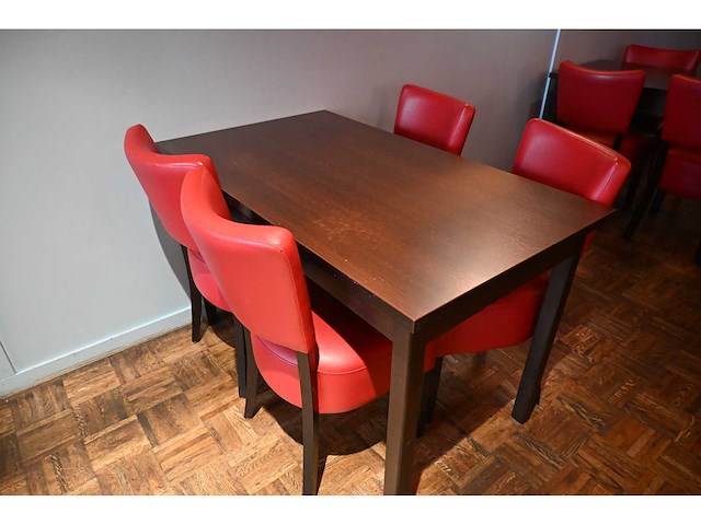 Complete set 2/2 restaurantmeubilair 33 tafels en 77 stoelen - afbeelding 12 van  24